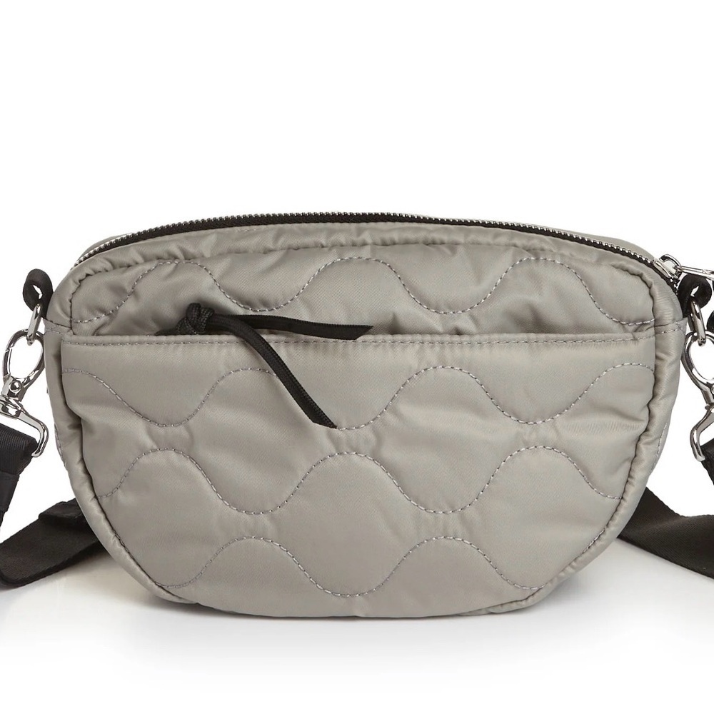 ShortyLOVE small cruiser - small quilted crossbody milky gray NWOT - Picture 2 of 3